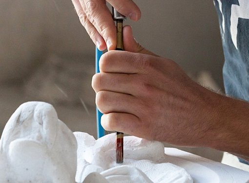 Professioneller Bildhauer